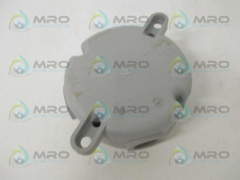 HUBBELL NVX CEILING MOUNT BOX (MISSING ACCESSORY) *NEW IN BOX*