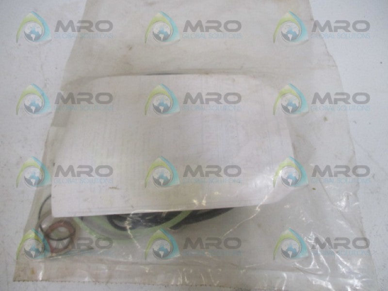 BETTIS 074122 KIT  *NEW IN FACTORY BAG*