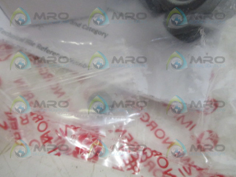 NORGREN R07-200-RGKA MINI REGULATOR  *NEW IN ORIGINAL PACKAGE*