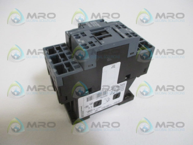 SIEMENS 3RT2026-2AK60 CONTACTOR *USED*