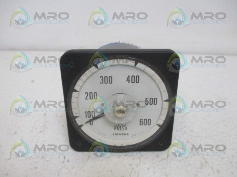 SIEMENS 077-08VA-PZSJ-CLS PANEL METER 0-600VAC *NEW NO BOX*