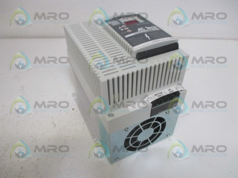 LENZE AC TECH SF250Y AC DRIVE 208/240V *NEW IN BOX*