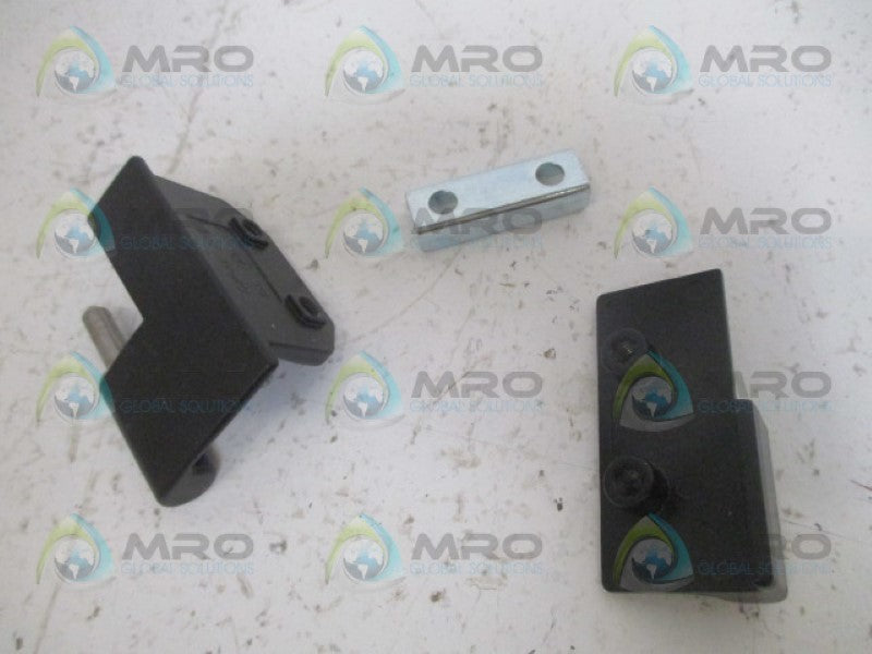 INDUSTRIAL MRO 41729960 BLACK RIGHT HINGE *NEW NO BOX*