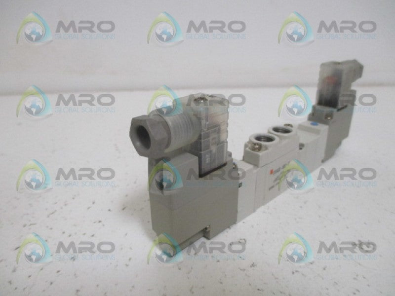 SMC SY5420-5DZ-01 SOLENOID VALVE 24V *NEW NO BOX*