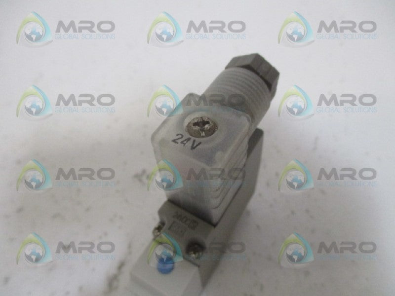 SMC SY5420-5DZ-01 SOLENOID VALVE 24V *NEW NO BOX*