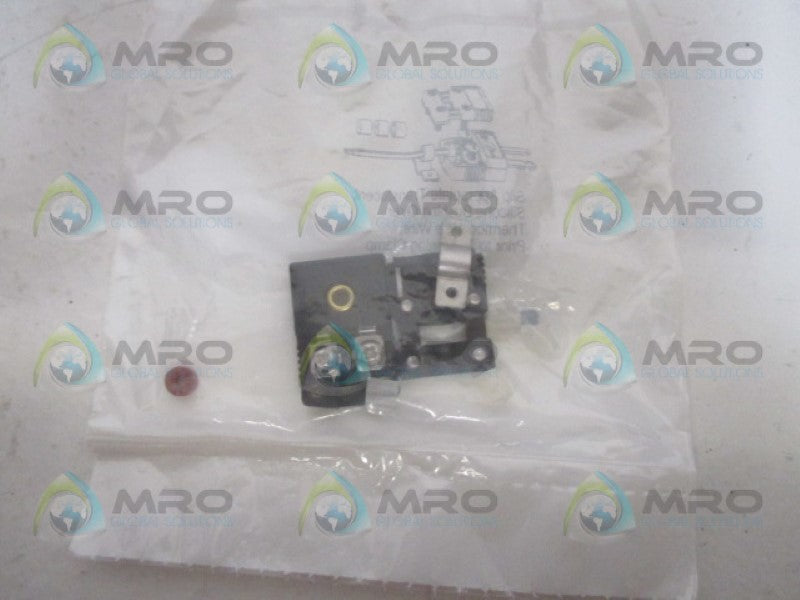 OMEGA SMPW-CC-J-F THERMOCOUPLE CONNECTOR *NEW IN FACTORY BAG*