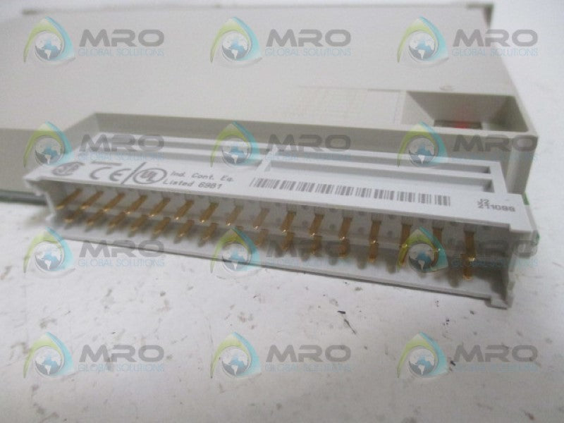 SIEMENS SIMATIC S5 6ES5430-4UA14 DIGITAL INPUT MODULE *NEW IN BOX*