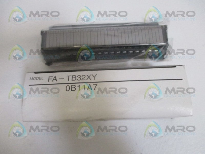 MITSUBISHI FA-TB32XY CONNECTOR TERMINAL 32P *NEW IN BOX*
