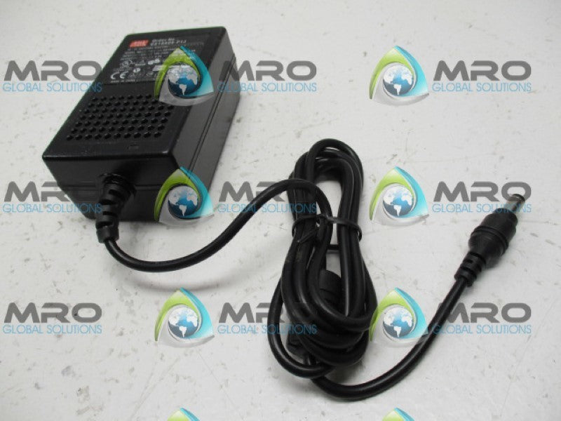 MEANWELL GS18A09-P1J AC/DC SWITCHING ADAPTOR *NEW NO BOX*