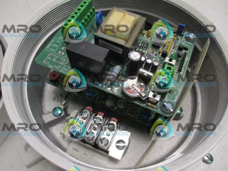 BINDICATOR RF10EC1G1 REMOTE MODULE 120VAC *NEW NO BOX*