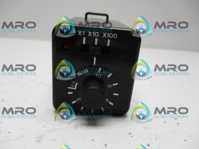 EAGLE SIGNAL 70Q2A602 ON DELAY RELAY 0.5-10 MINUTES 120V *NEW NO BOX*