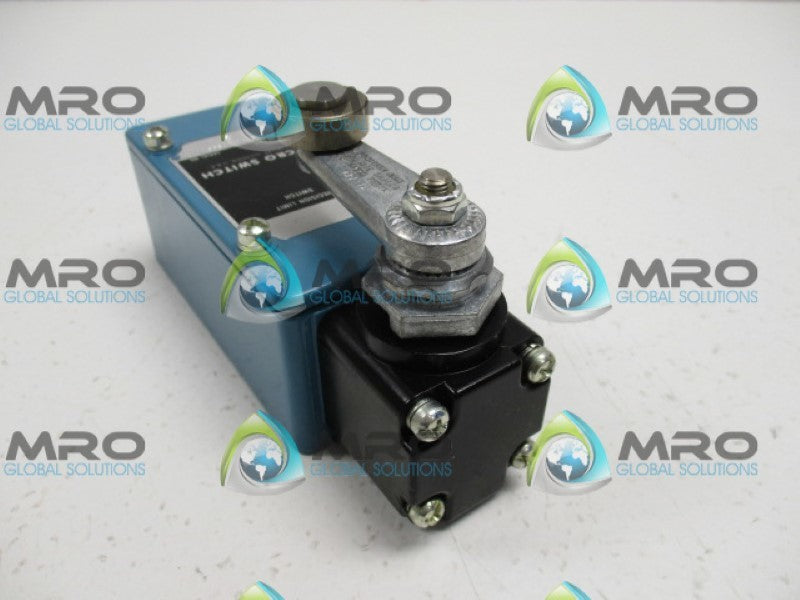 MICROSWITCH 51ML7 LIMIT SWITCH *NEW IN BOX*
