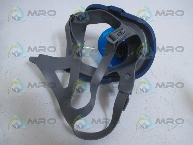 ADVANTAGE 3000 3220 FULL FACE MASK *NEW IN BOX*