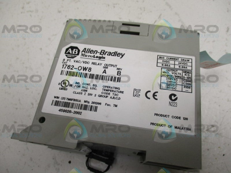 ALLEN BRADLEY MICROLOGIX 1762-OW8 SER. A OUTPUT RELAY *NEW IN BOX*