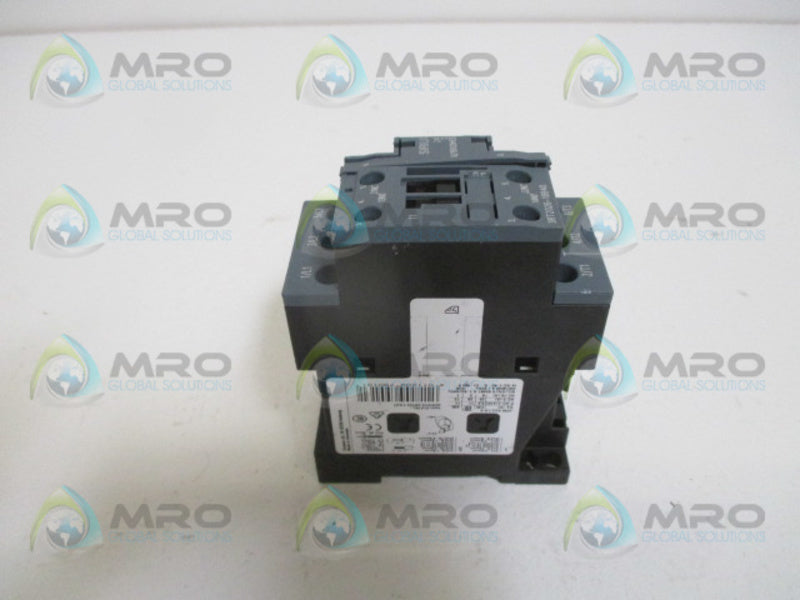 SIEMENS 3RT2026-1BB40 CONTACTOR (AS PICTURED) *NEW NO BOX*