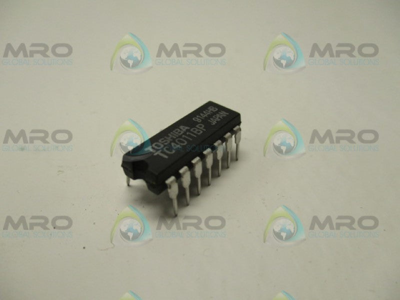 TOSHIBA TC4011BP IC CHIP *NEW NO BOX*