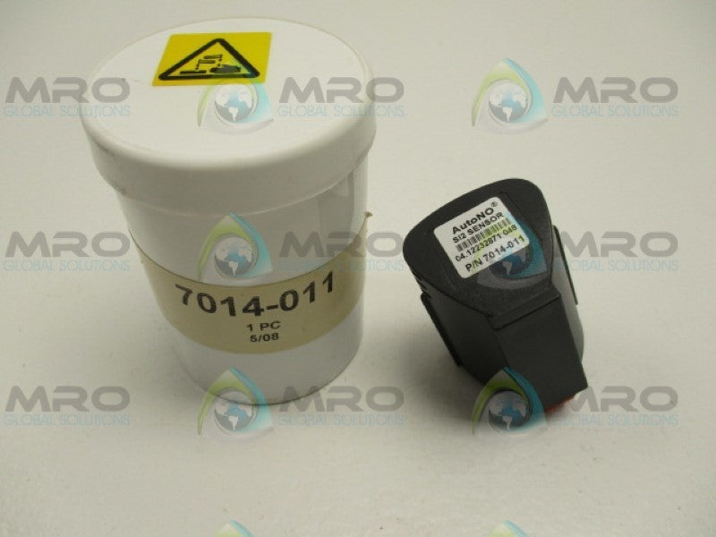 SI2 SENSOR 7014-011 SENSOR *NEW IN ORIGINAL PACKAGE*