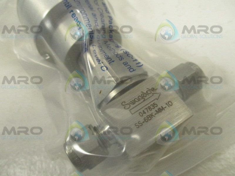 SWAGELOK SS-6BK-MM-10 BELLOWS VALVE *NEW IN BOX*