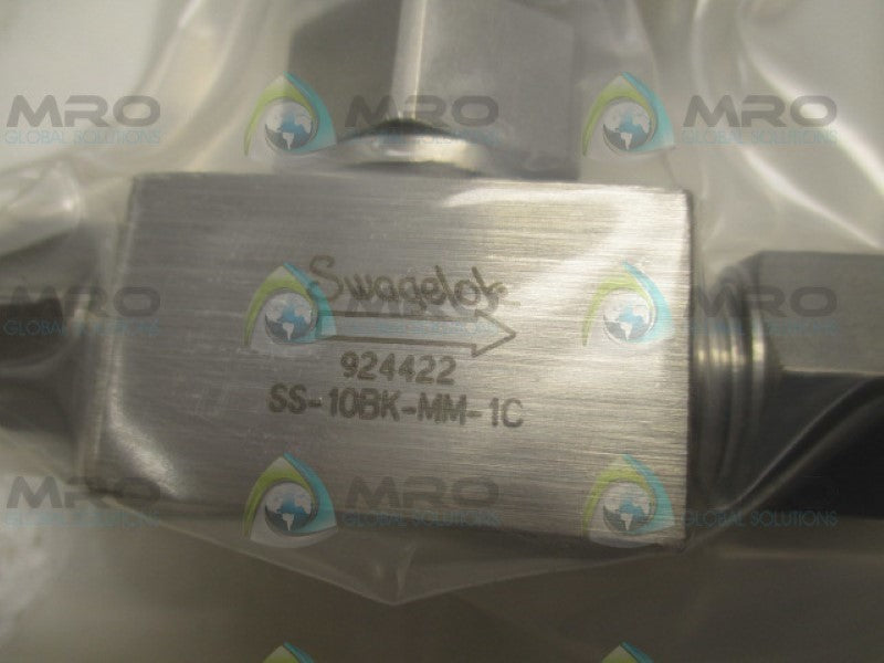 SWAGELOK SS-10BK-MM-1C BELLOWS VALVE  *NEW IN BOX*