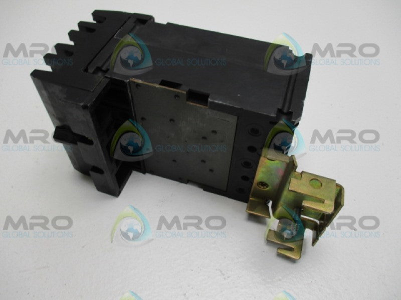 SQUARE D FA34040 CIRCUIT BREAKER 40A (GREY) (AS PICTURED) *USED*