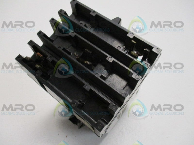 SQUARE D FA34040 CIRCUIT BREAKER 40A (GREY) (AS PICTURED) *USED*
