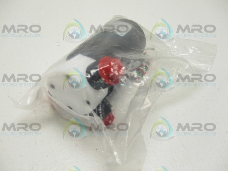 FURON DVX3-144D2 1103505 SOLENOID VALVE 24VDC 100PSI *NEW NO BOX*