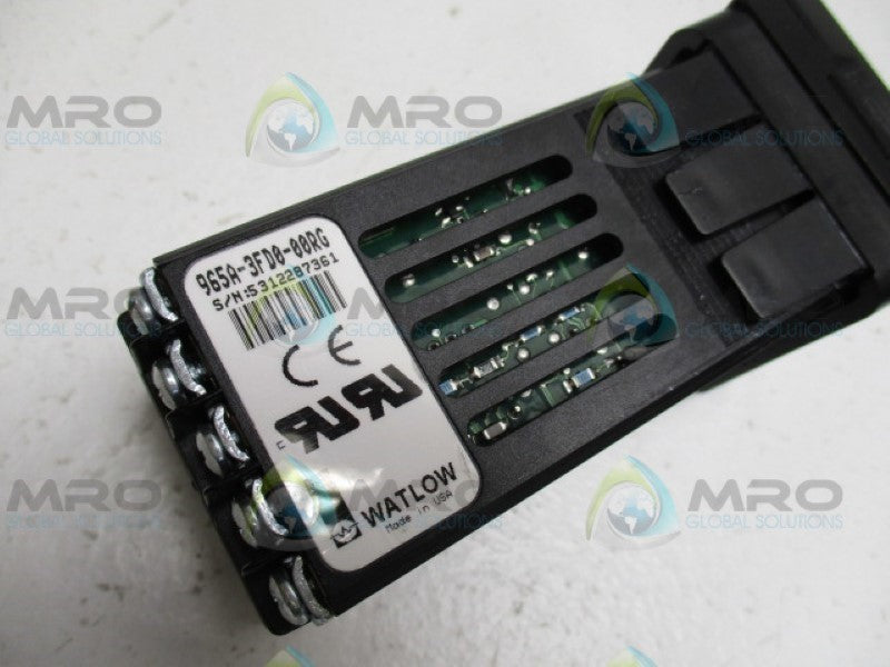 WATLOW 965A-3FD0-00RG TEMPERATURE CONTROLLER *USED*