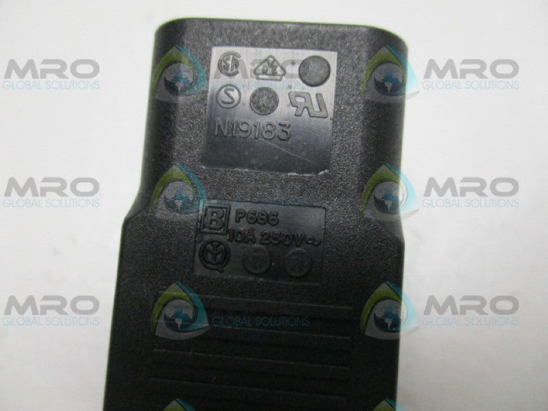 BULGIN PX0686 449-922 C14 CABLE MOUNT IEC PLUG *NEW NO BOX*