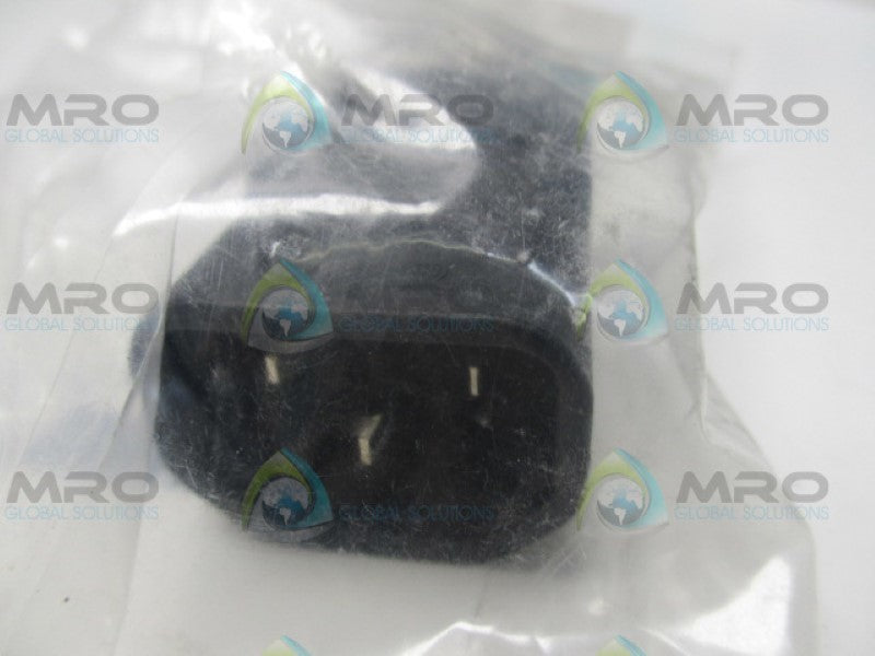 BULGIN PX0686 449-922 C14 CABLE MOUNT IEC PLUG *NEW IN FACTORY BAG*
