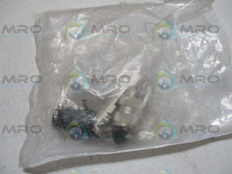 AMPHENOL T3504001 486-173 8-HOLE DIN PLUG 5A 100VAC *NEW IN FACTORY BAG*