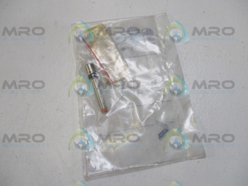 IFM EFFECTOR IE5288 IEK3004-BPKG/US-104-DPS SENSOR *NEW IN FACTORY BAG*