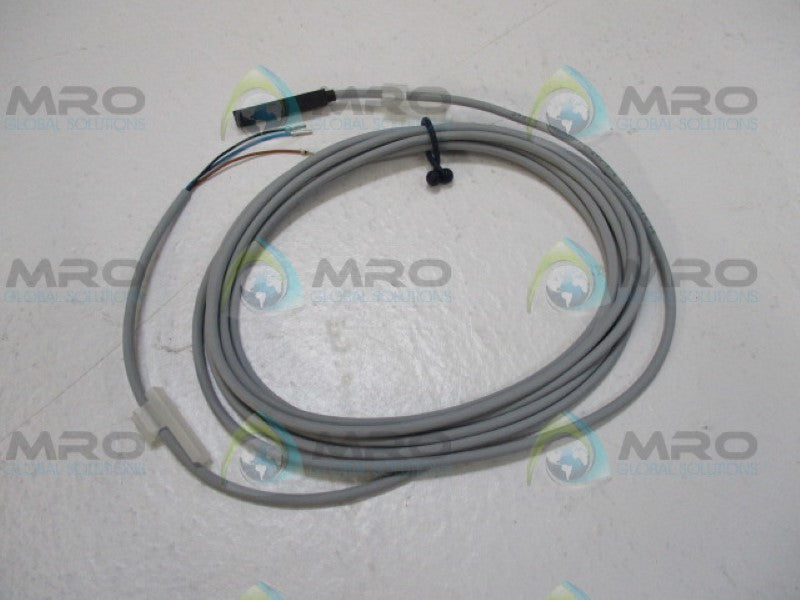 FESTO SMT-8M-PS-24V-K-2.5-OE 543867 PROXIMITY SENSOR 24V *NEW NO BOX*