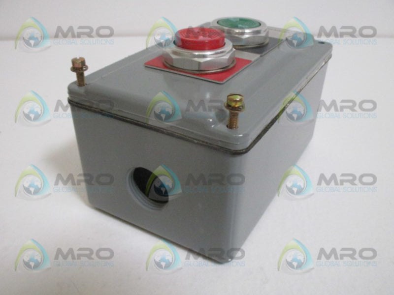 ALLEN BRADLEY 800T-2TA SER. T (MISSING ACCESSORIES) *NEW IN BOX*