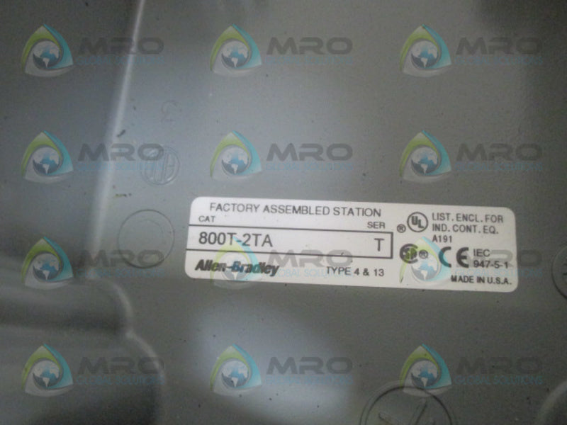 ALLEN BRADLEY 800T-2TA SER. T (MISSING ACCESSORIES) *NEW IN BOX*