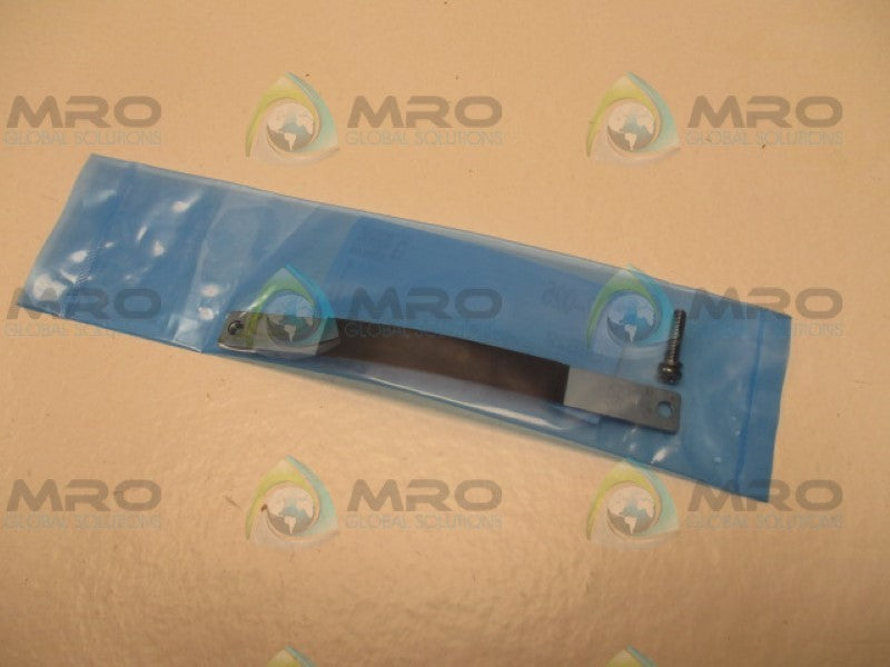 SMC BM2-025 MOUNTING BRACKET * NEW IN FACTORY BAG *