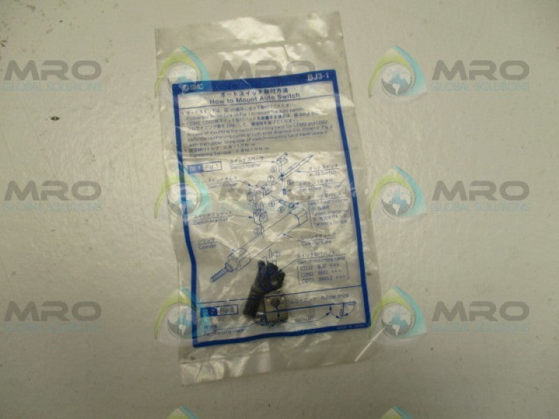SMC BJ3-1 SENSOR MOUNTING BRACKET * NEW IN FACTORY BAG *