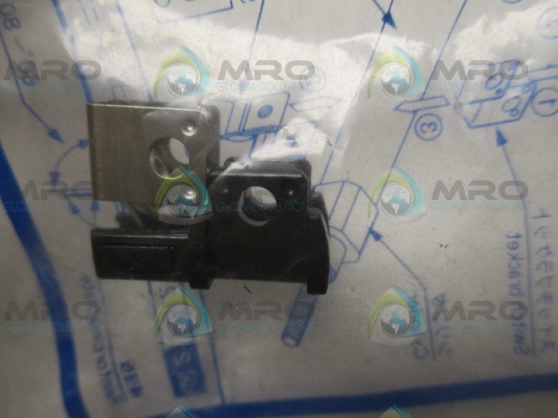 SMC BJ3-1 SENSOR MOUNTING BRACKET * NEW IN FACTORY BAG *