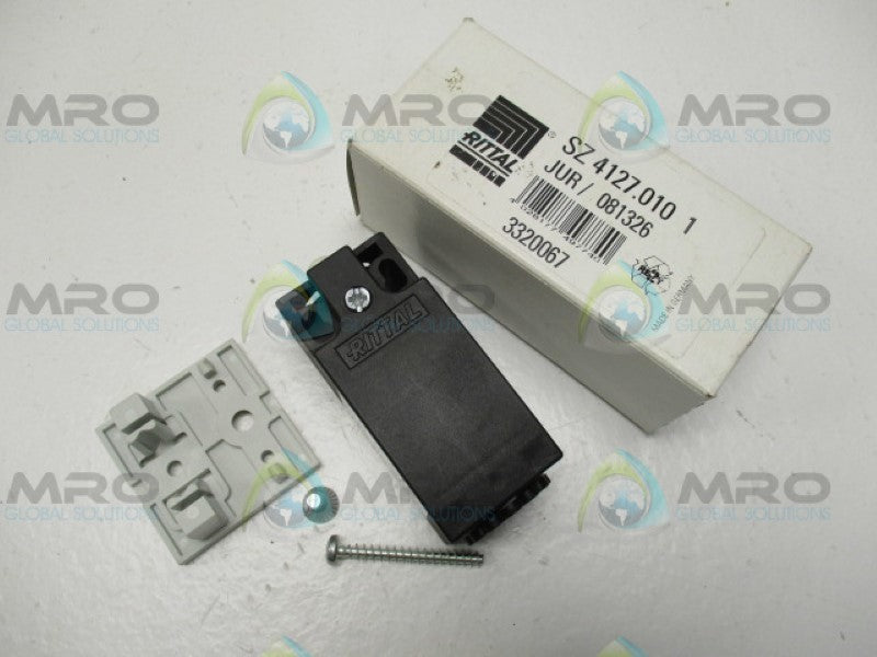 RITTAL SZ4127.010 DOOR SWITCH  *NEW IN BOX*