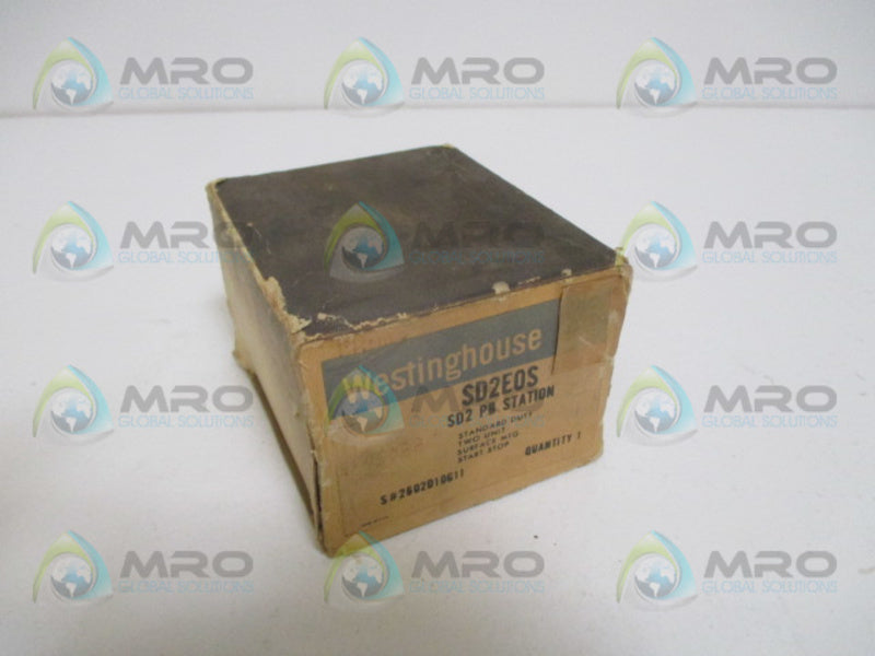 CUTLER HAMMER SD2E0S PUSH BUTTON STATION (AS PICTURED) *NEW IN BOX*