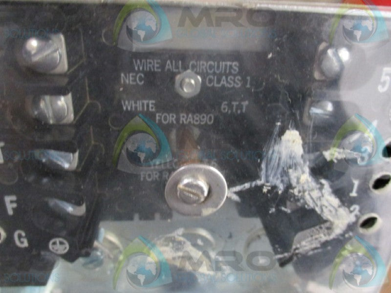 HONEYWELL Q270A1024 UNIVERSAL WIRING BASE *USED*