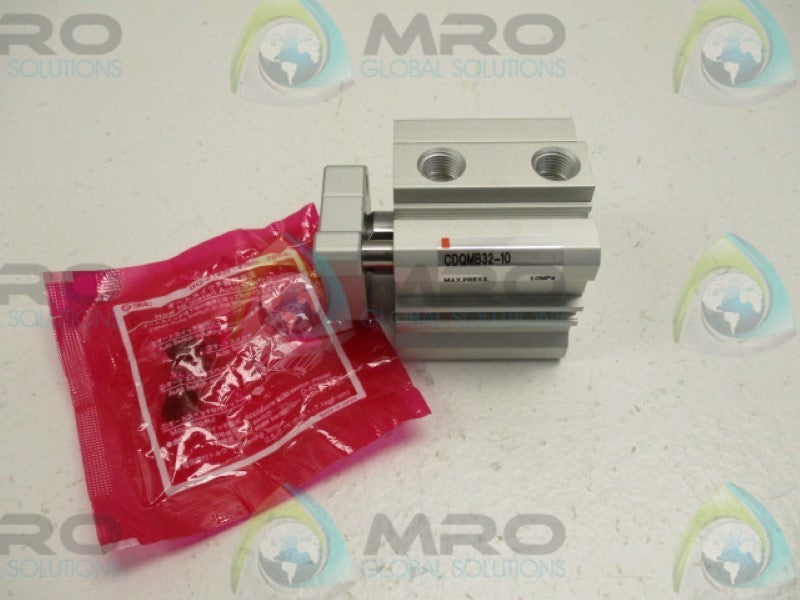 SMC CDQMB32-10 COMPACT GUIDE ROD CYLINDER *NEW NO BOX*