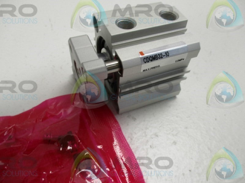 SMC CDQMB32-10 COMPACT GUIDE ROD CYLINDER *NEW NO BOX*