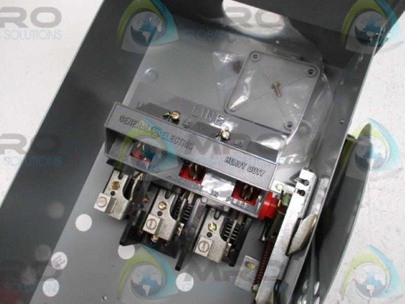 GENERAL ELECTRIC THN3362R SAFETY SWITCH 60A *NEW IN BOX*
