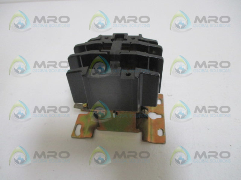 FURNAS 42CE35AF106 CONTACTOR 277V *USED*