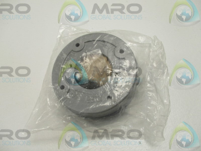 HUBBELL VFC-100 THREADED FIXTURE BODY 150W  *  NEW NO BOX  *