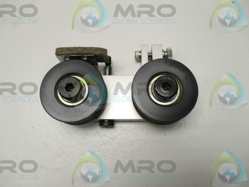 INDUSTRIAL MRO 580314-01 ROLLER ASSEMBLY *NEW NO BOX *