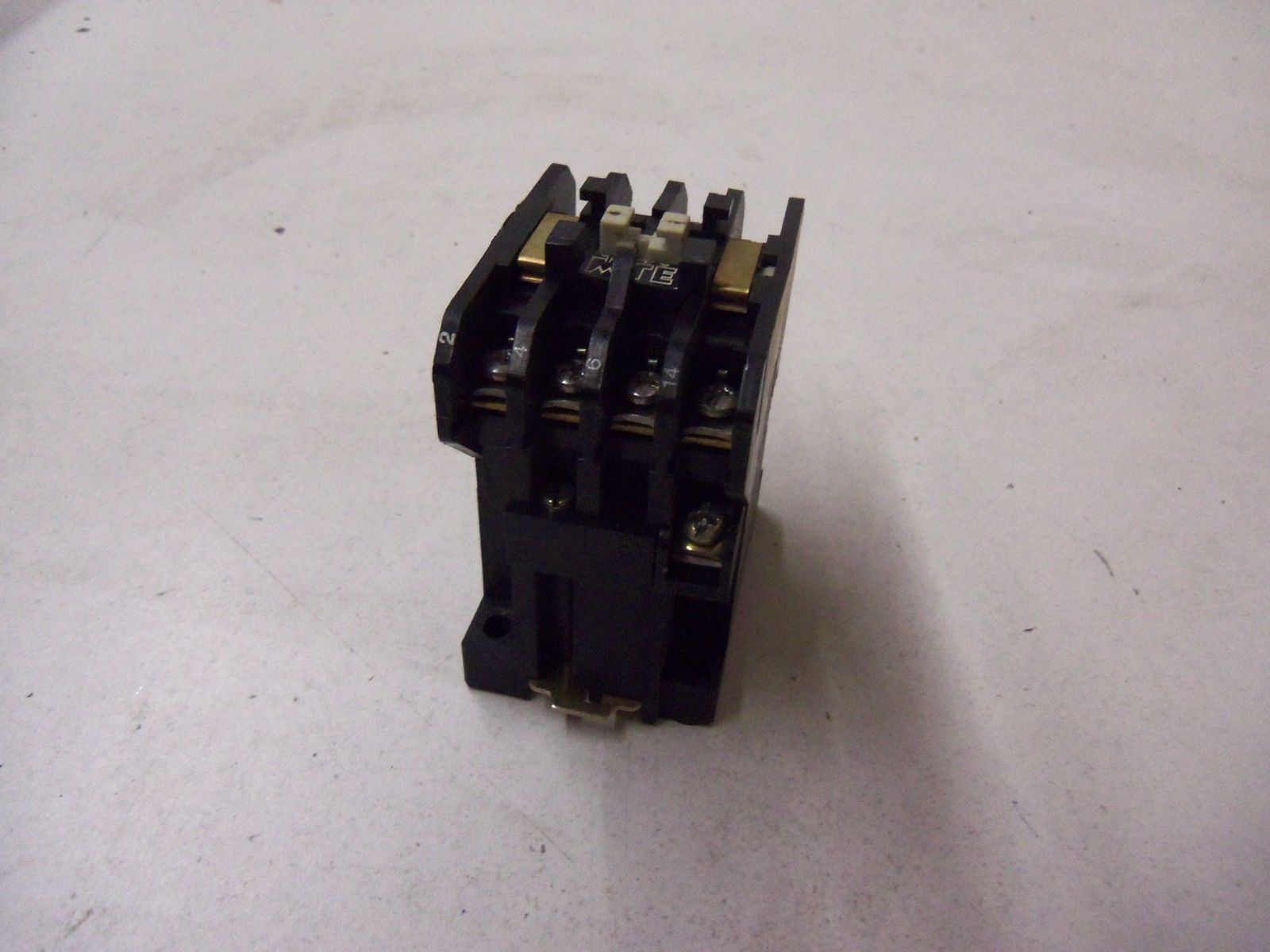 MTE AXCR 0410 120V/127V *USED*
