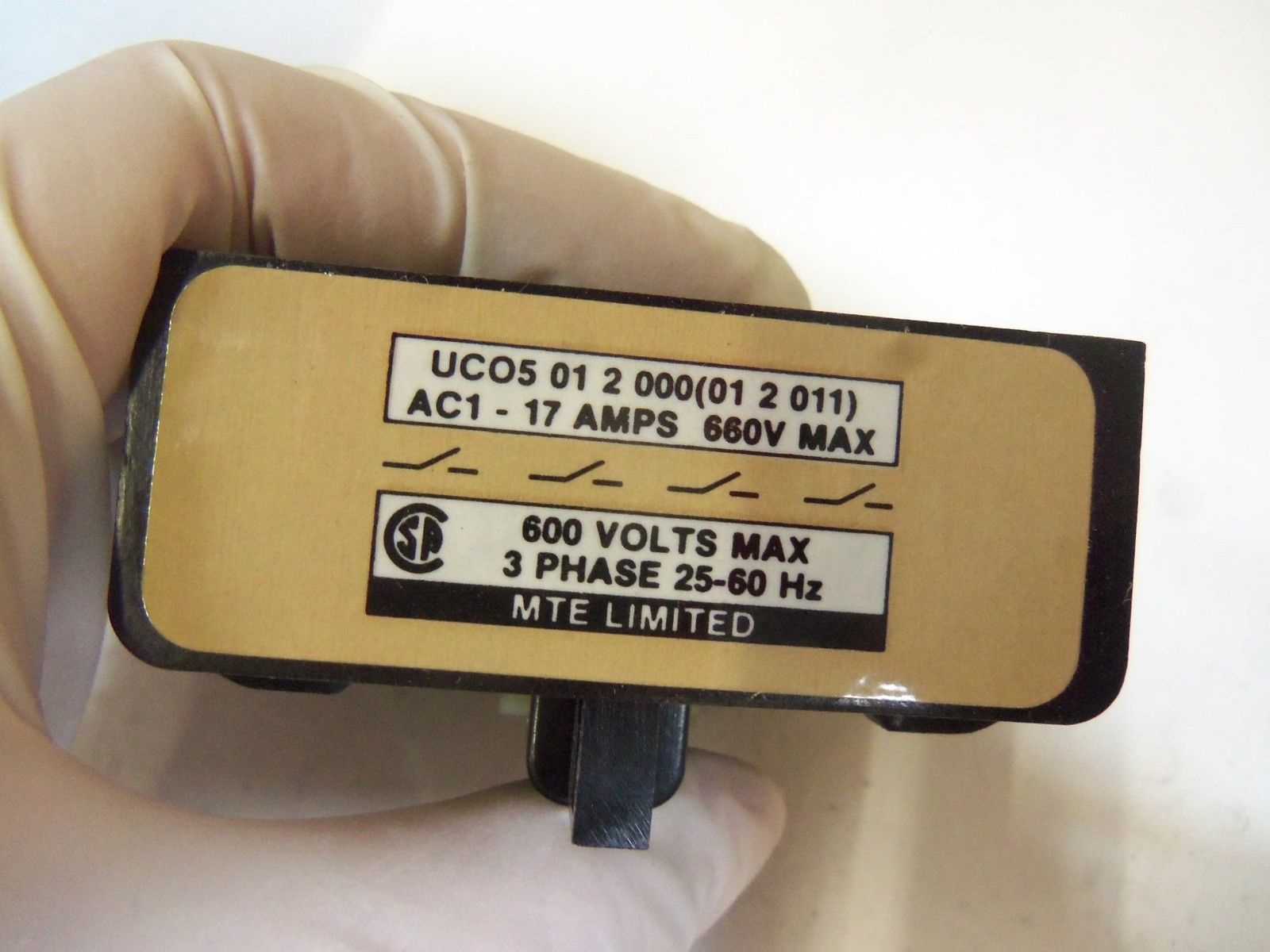 MTE UC05 CONTACT BLOCK *NEW IN BOX*