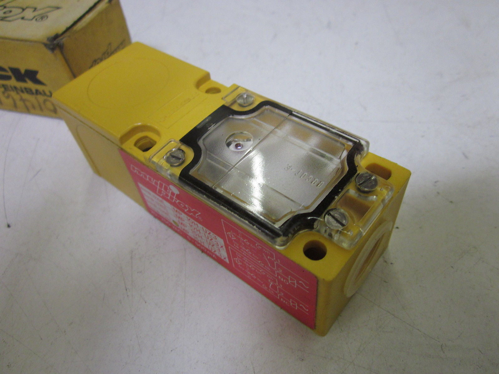 MULTI PROX M P-15H-UZ3X *NEW IN BOX*