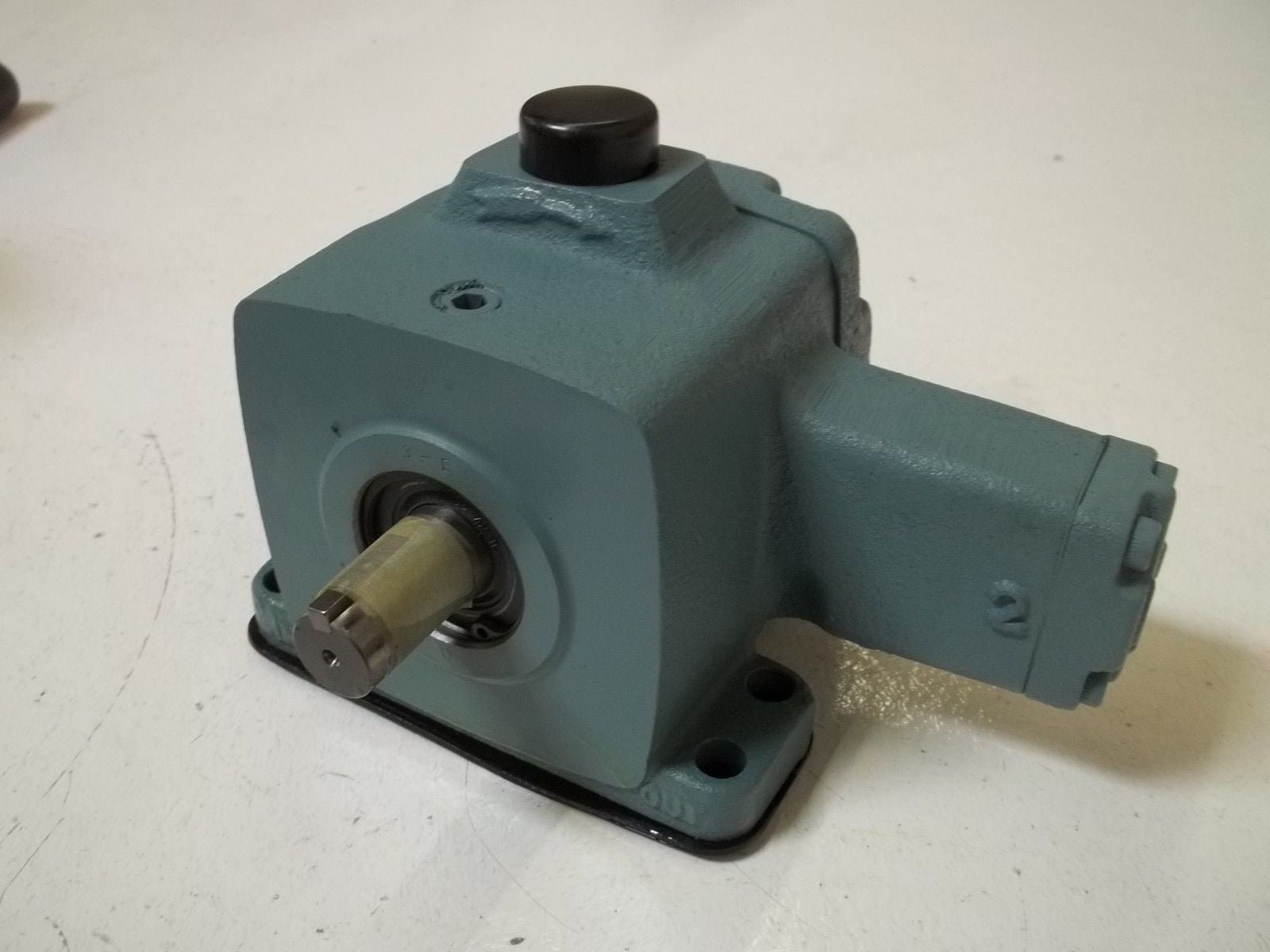 NACHI-FUJIKOSHI CORP. VDR-1A-1A3-E22 VARIABLE VANE PUMP *NEW IN BOX*